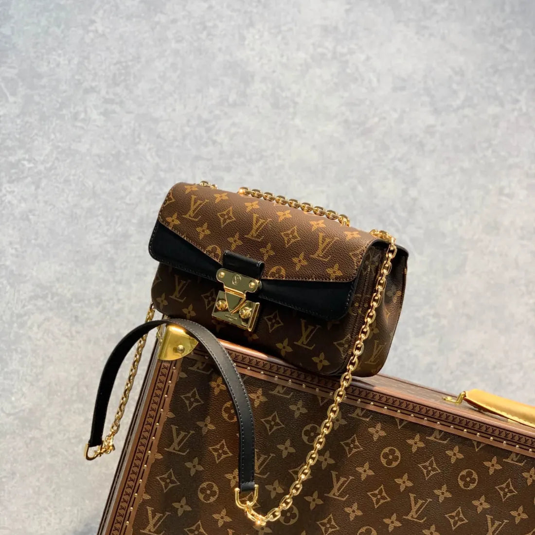 Louis Vuitton Monogram Canvas Shoulder Bag