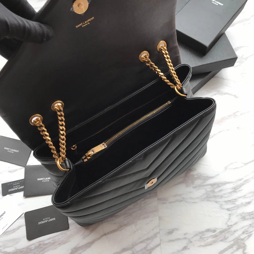Medium Loulou Matelassé Leather Shoulder Bag
Saint Laurent