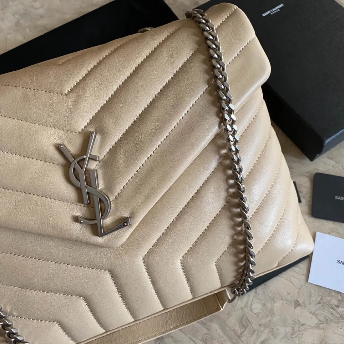 Medium Loulou Matelassé Leather Shoulder Bag
Saint Laurent