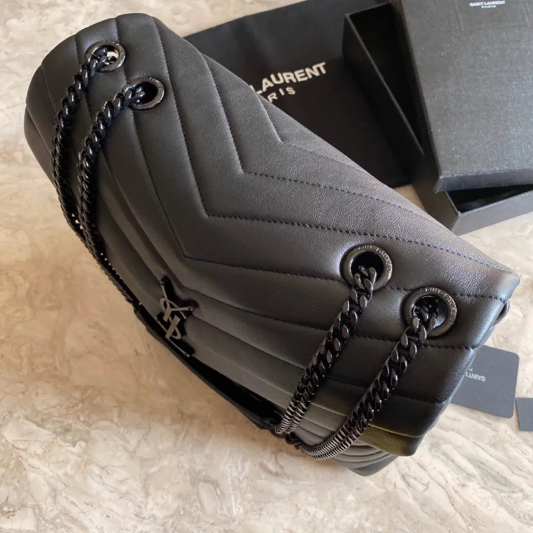 Medium Loulou Matelassé Leather Shoulder Bag
Saint Laurent