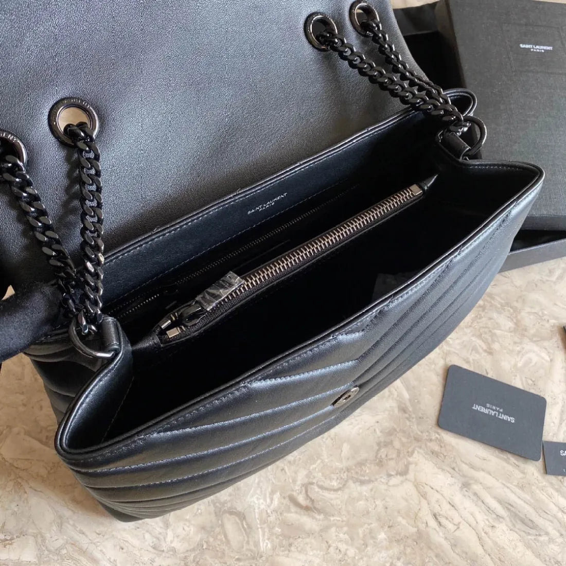 Medium Loulou Matelassé Leather Shoulder Bag
Saint Laurent