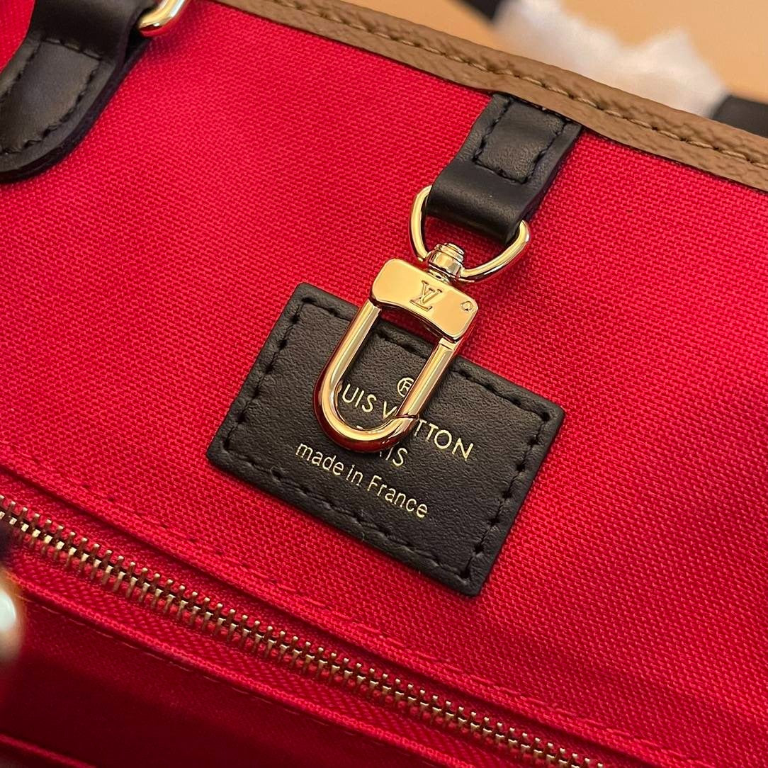 ONTHEGO Tote Bag