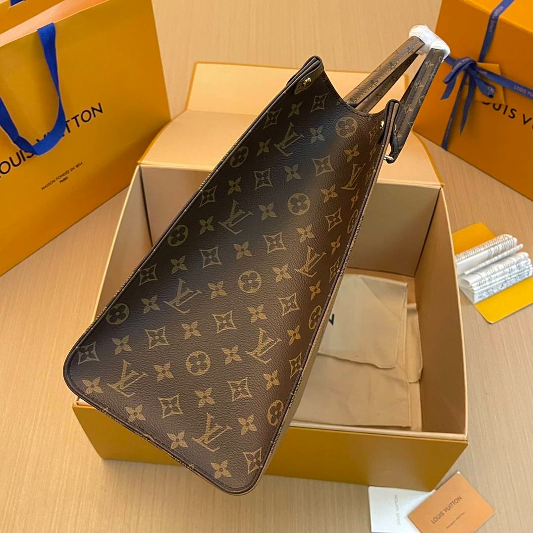 ONTHEGO Tote Bag