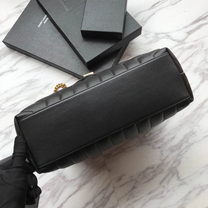 Medium Loulou Matelassé Leather Shoulder Bag
Saint Laurent