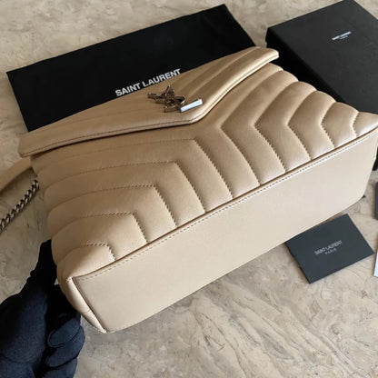 Medium Loulou Matelassé Leather Shoulder Bag
Saint Laurent